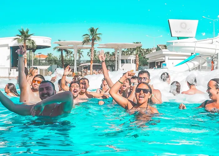 Sunthalia & Ultra Adults Only Party Ξενοδοχείο